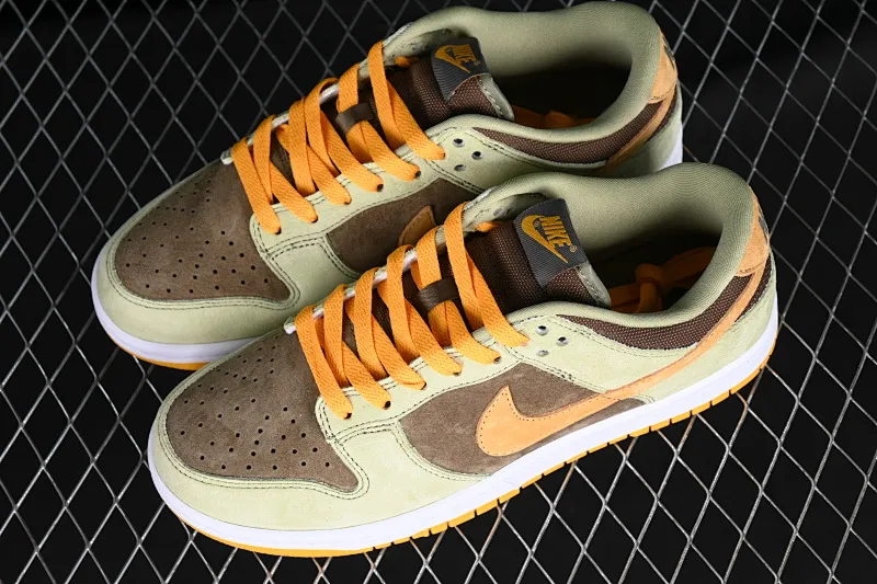 All Categories Nk SB Dunk Series Nk SB Dunk Low Low-top Sneakers Nk SB Dunk Low Prm Green Brown Orange SB Smashed Backboard Fashion Casual Sneakers DH5360-300